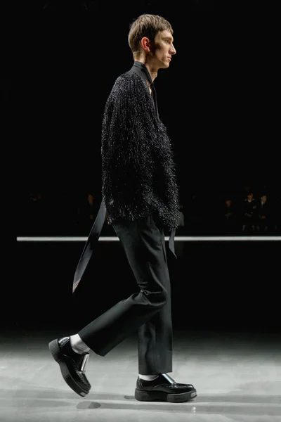 Look 44
